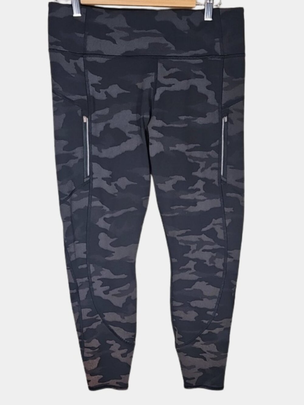 Athleta Rainier Reflective Tight L Black Camo Running Legging Hiking Athleisure